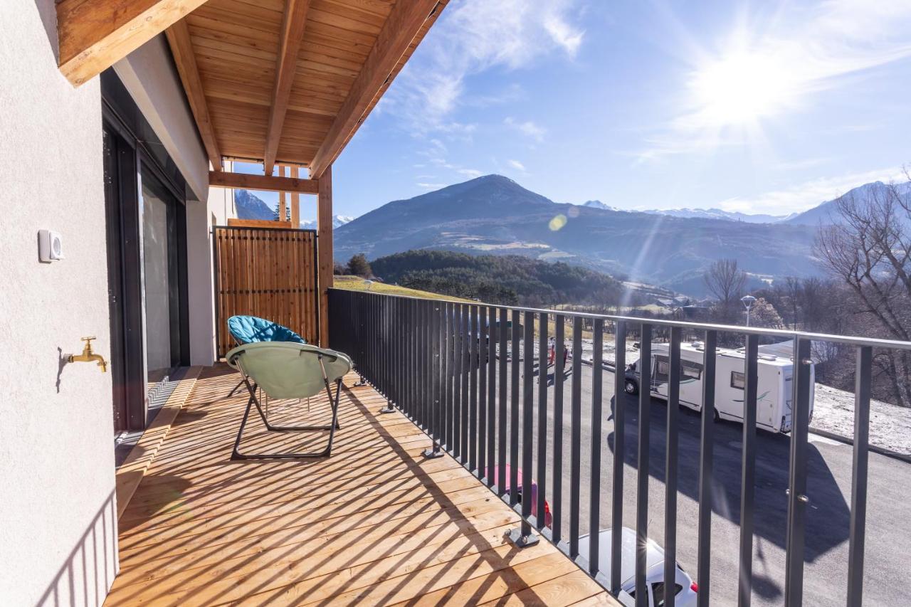 Au Calme Des Sommets - Vue Montagne Apartment Embrun Luaran gambar