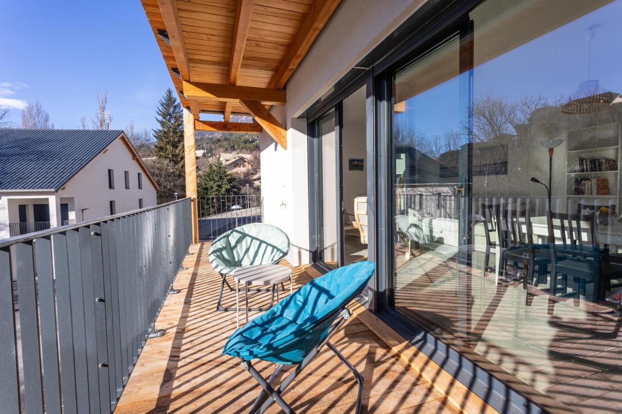 Au Calme Des Sommets - Vue Montagne Apartment Embrun Luaran gambar
